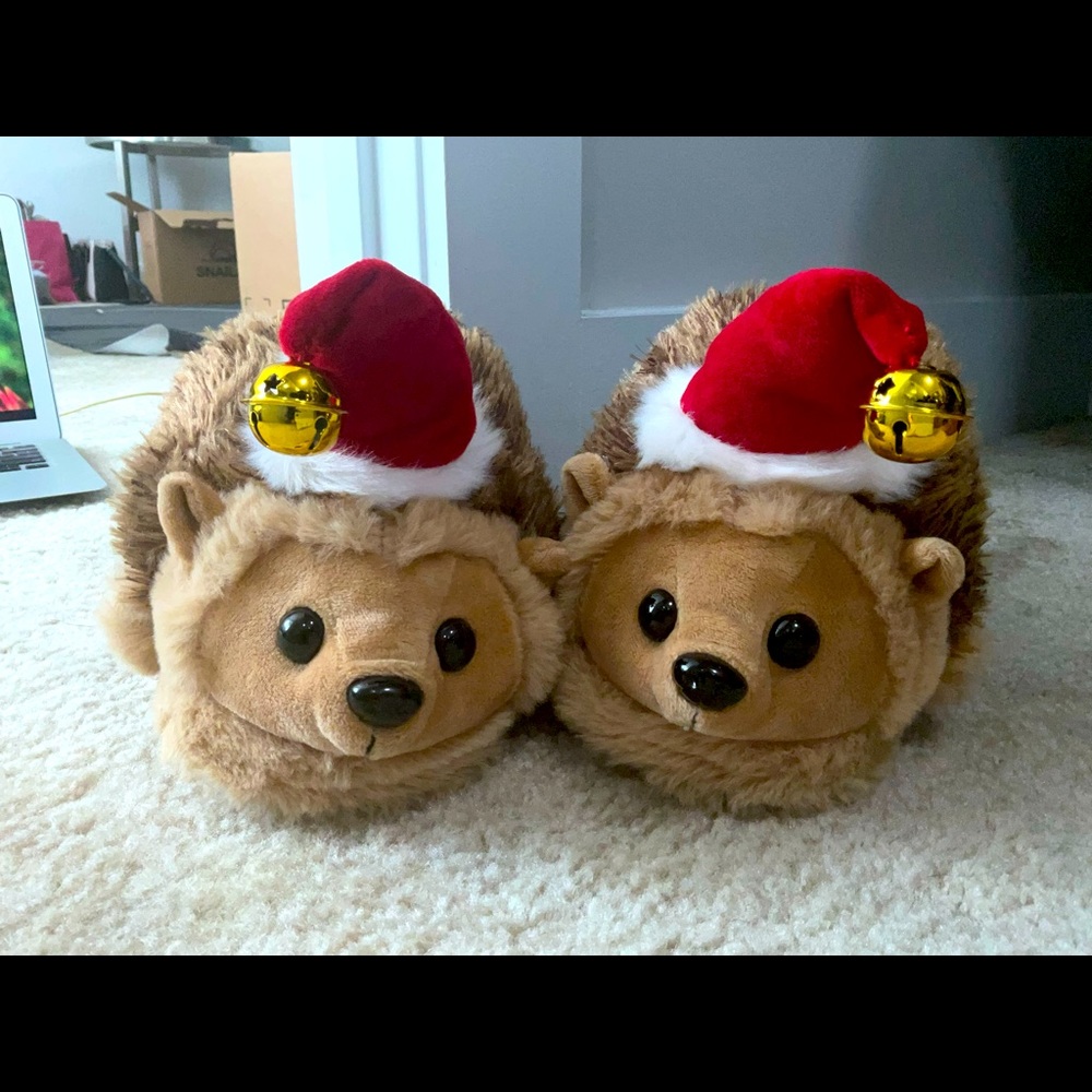 christmas house shoes, new without tags